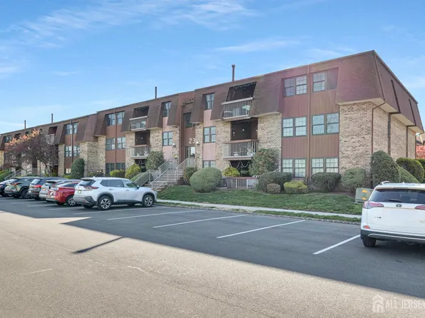 275 Alpine Way #2753, Woodbridge, NJ 07095