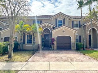 15322 SW 8th Way, Miami, FL 33194