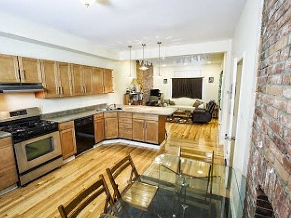 Unit#1_Kitchen