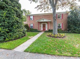 859 Glendover Rd, Lexington, KY 40502