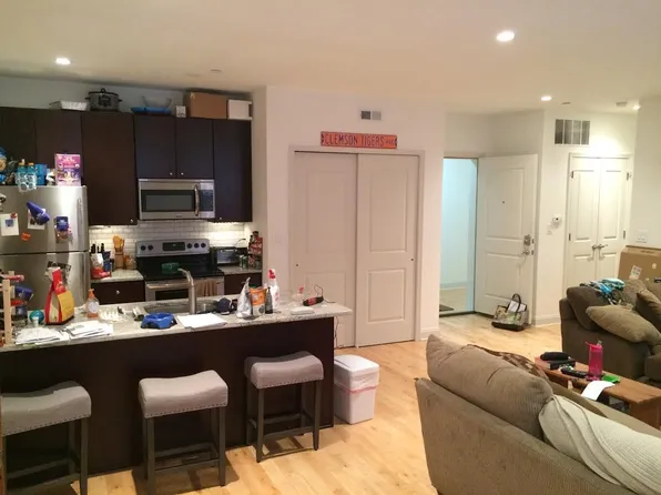 121 New St Unit 4D, Philadelphia, PA 19106