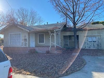 2nd image of 123 Almond Ave