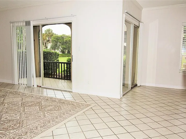 200 Maitland Ave #1 — Photo 6