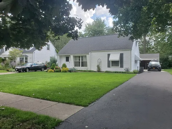 186 Bernhardt Dr, Amherst, NY 14226