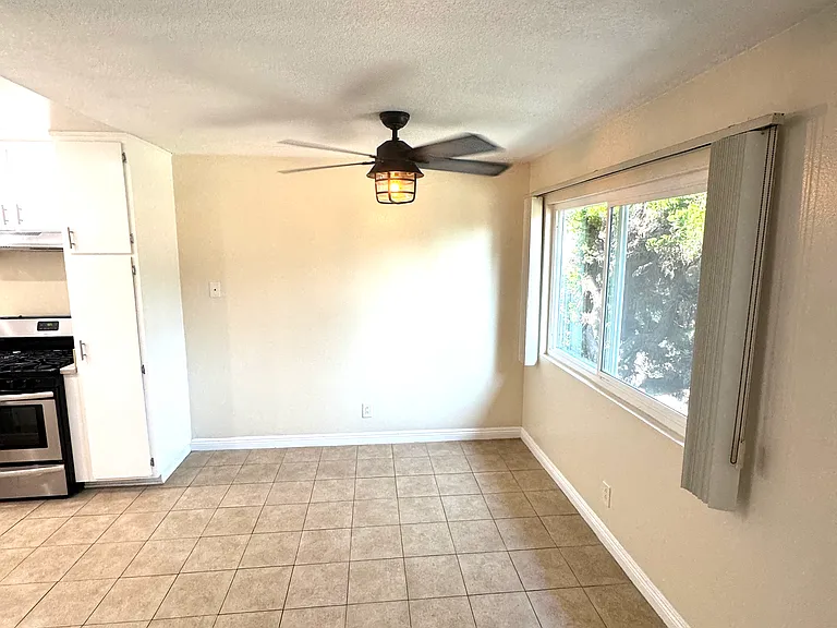 8231 Ellis Ave — Photo 15