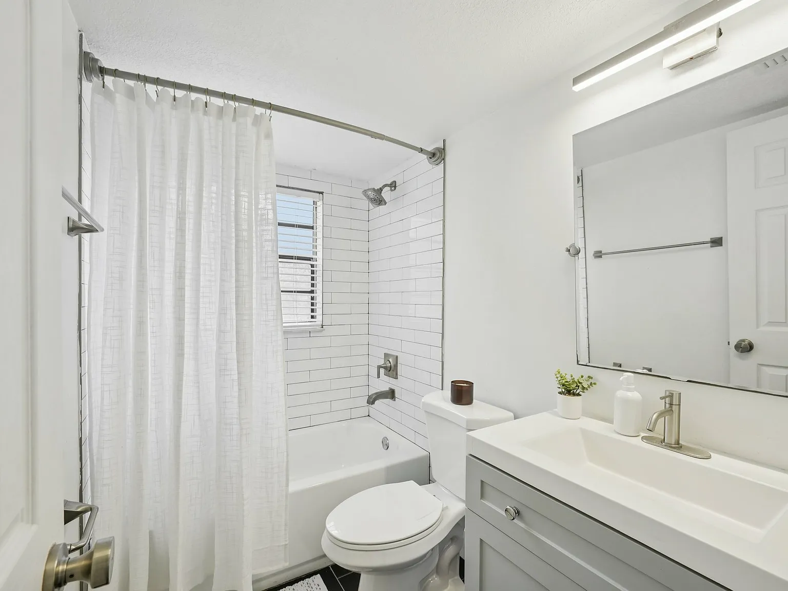 Gandy Parkside Apartments — Photo 4