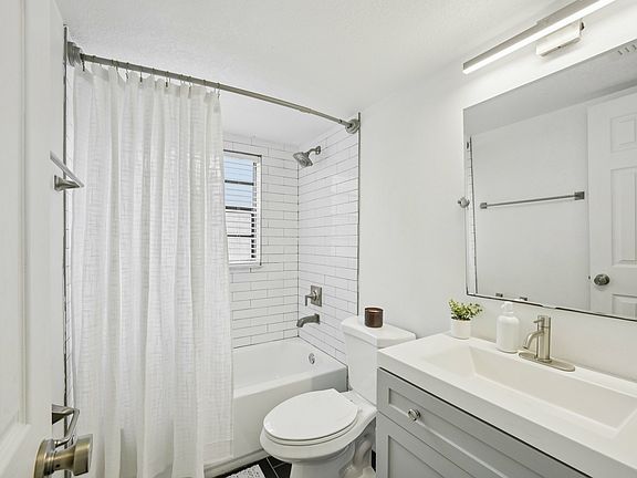 4th image of 3208-3214 W Gandy Blvd #2x1