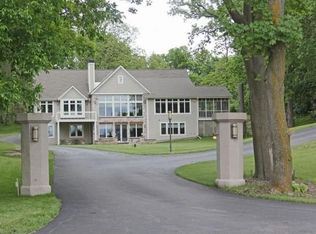 36058 N Beach Rd, Oconomowoc, WI 53066