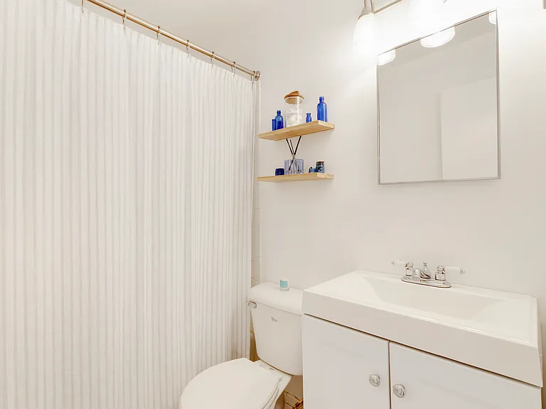 274 Dune Rd #19 — Photo 12