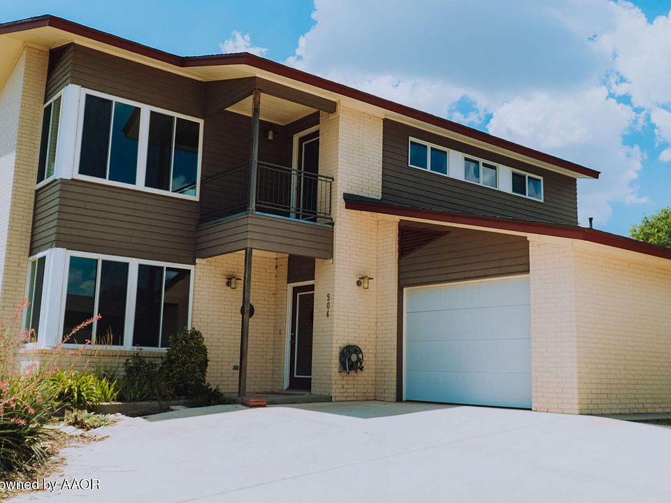 1st image of 504 La Duchess Dr