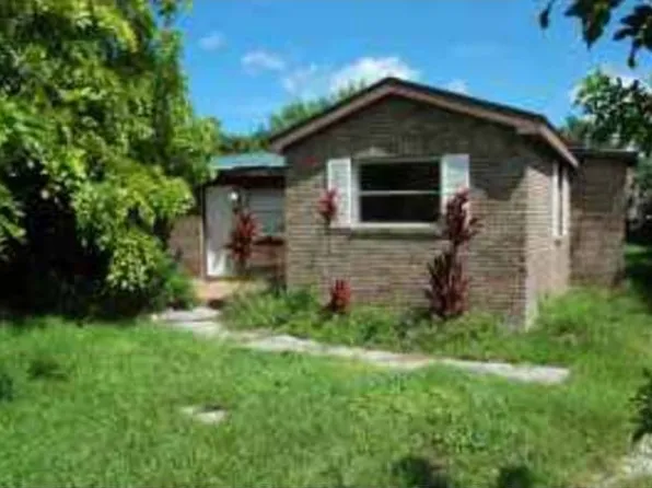 857 103rd Ave N, Naples, FL 34108