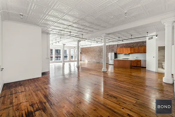 Rented by Bond New York | media 29