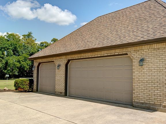 3rd image of 4238 Laura Marie Dr