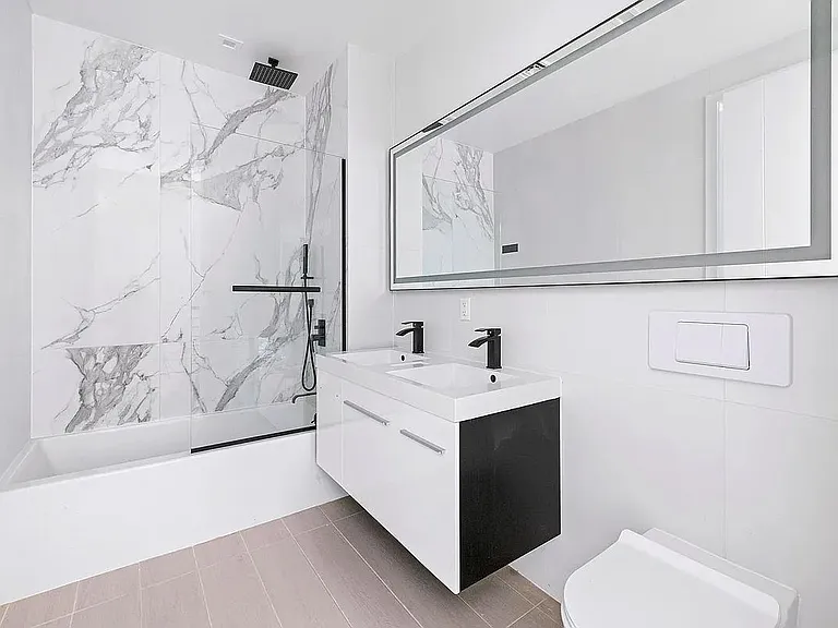 1110 Madison St #4B — Photo 6