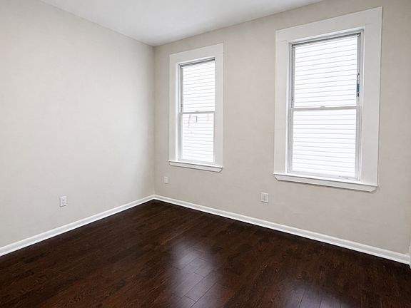 3rd image of 115 Rose Ter Floor 1