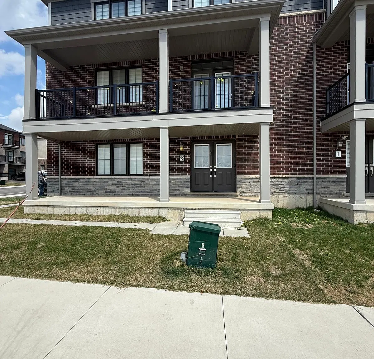 3 bed, $2,595 — Photo 2