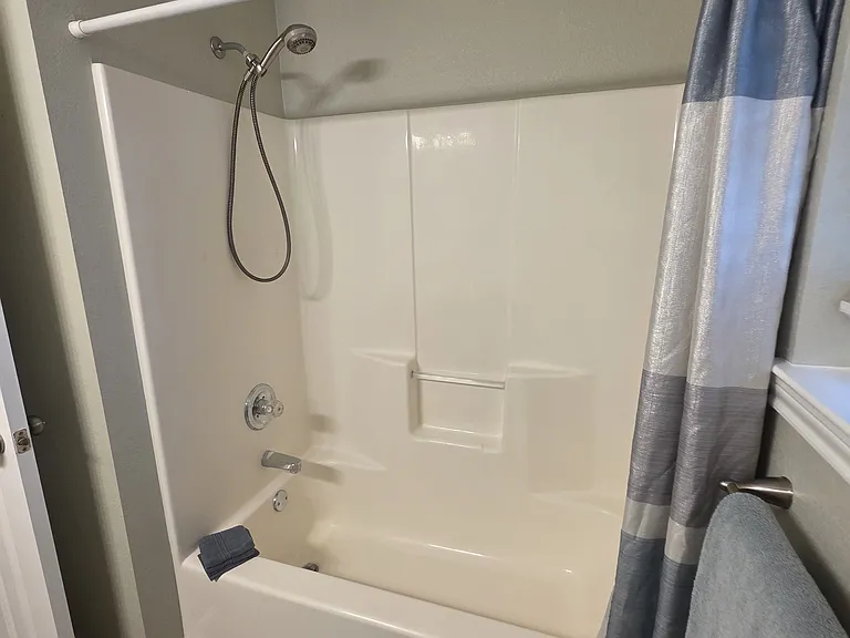 2nd bathroom