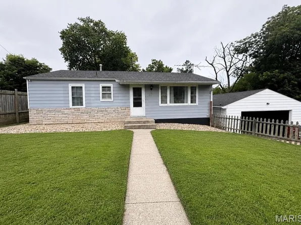 221 N Hayden St, Hannibal, MO 63401