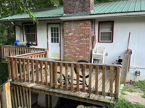 86 Hollyview Cir, Franklin, NC 28734