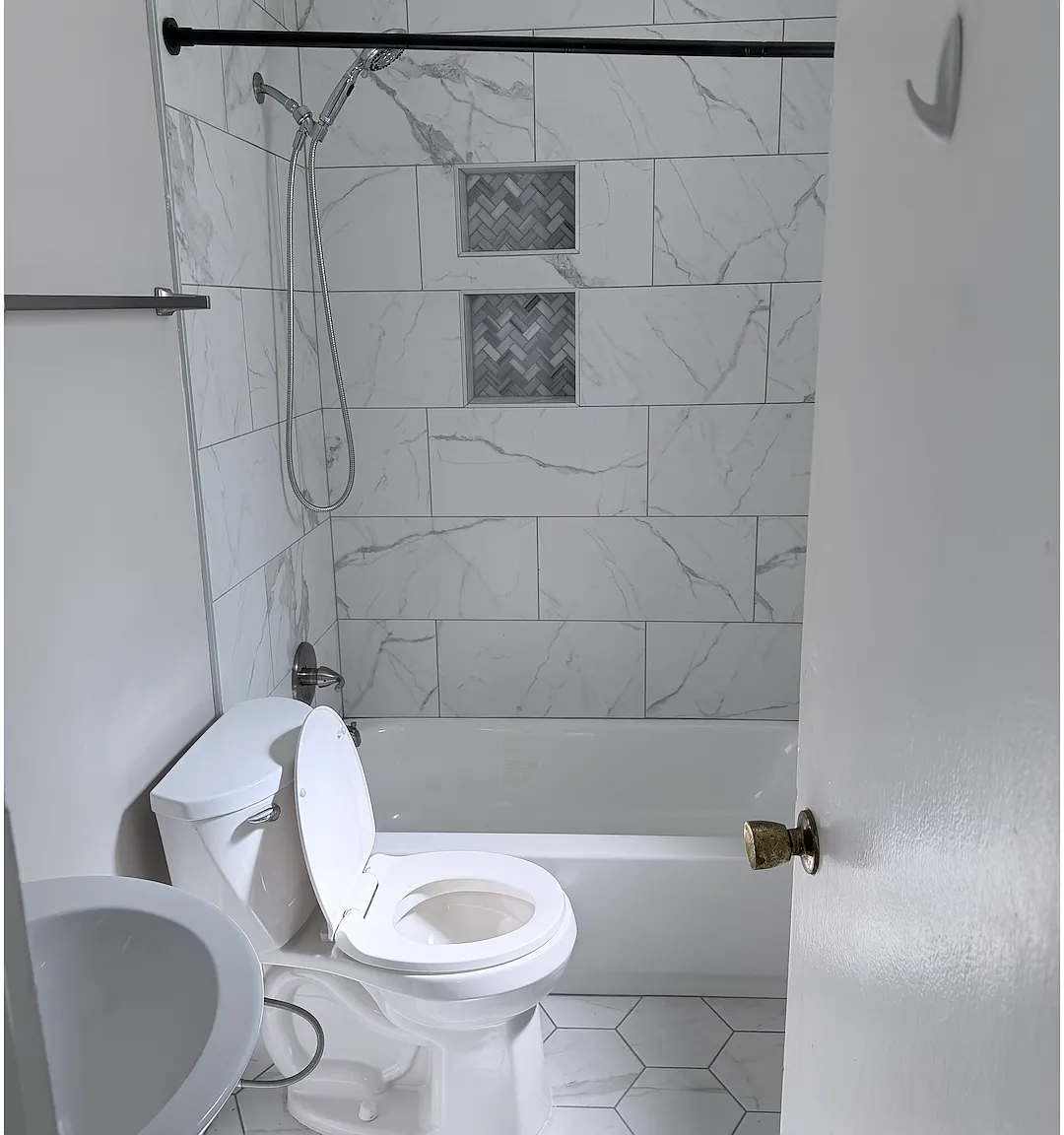 1 bed, 568 sqft, $1,400 — Photo 2