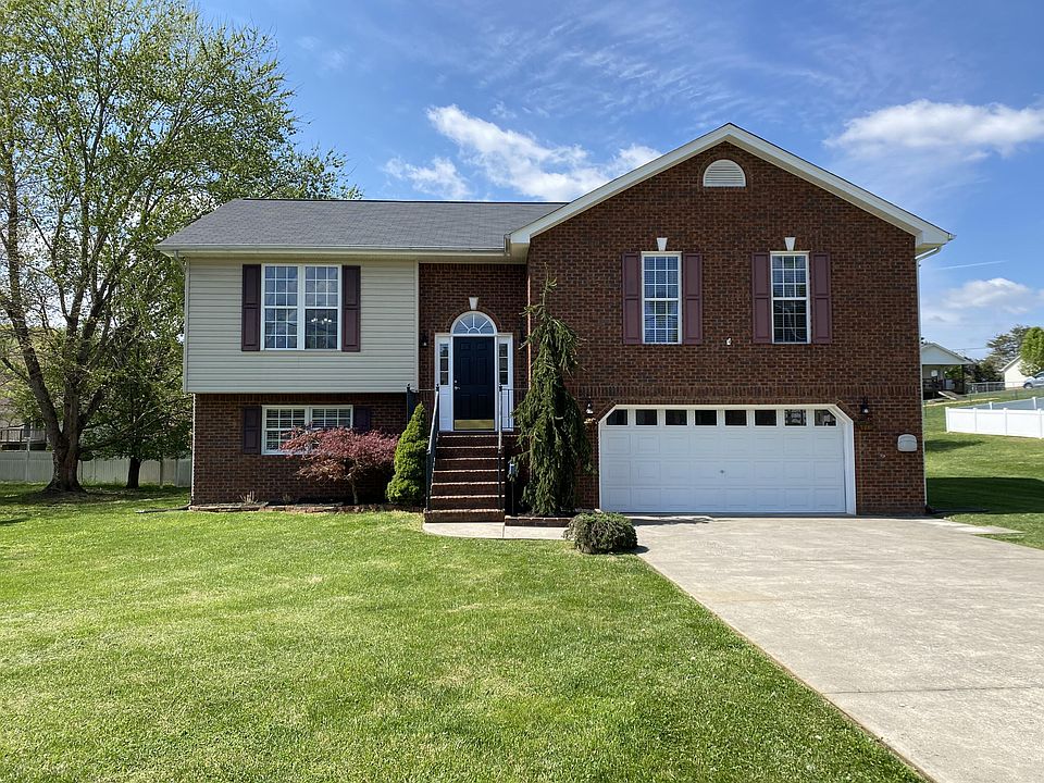 1st image of 137 Nicole Dr