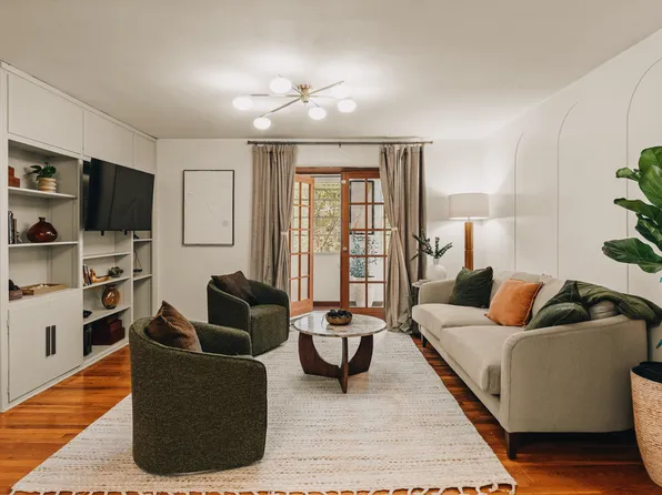 732 NE 3rd Ave APT B, Gainesville, FL 32601