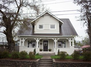 310 NE Josephine St, Grants Pass, OR 97526