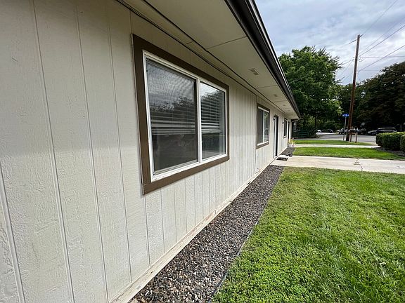 2nd image of 3322 W Taft St #1TAFT