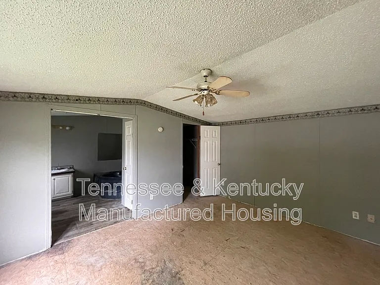 225 Hillsdale Estates Ln — Photo 6