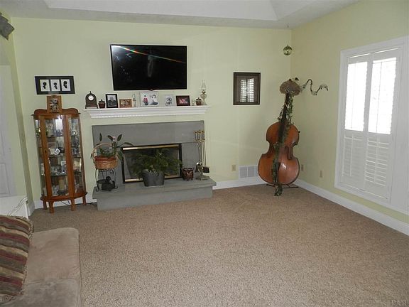 4th image of 6882 Cedar Lake Dr