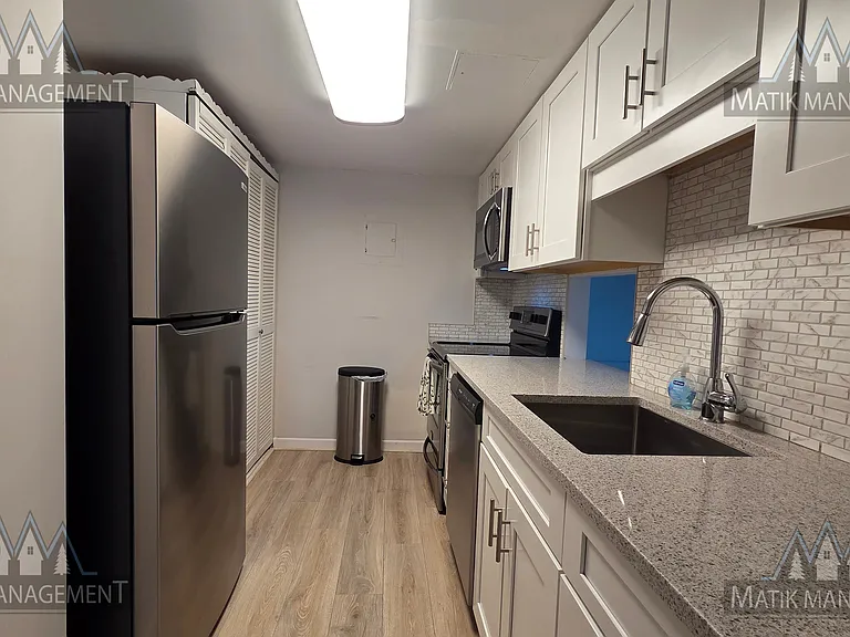 207 5th Ave SW #208 — Photo 12