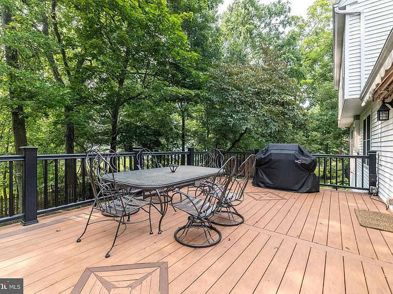 100 Live Oak Dr — Photo 54