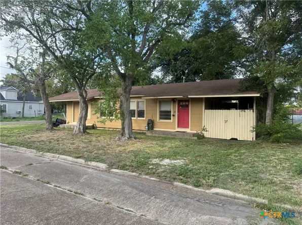 901 N Cameron St, Victoria, TX 77901