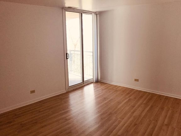 5th image of 6000 Oakwood Dr APT 5