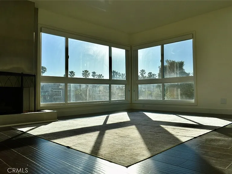 6400 Pacific Ave #311 — Photo 35