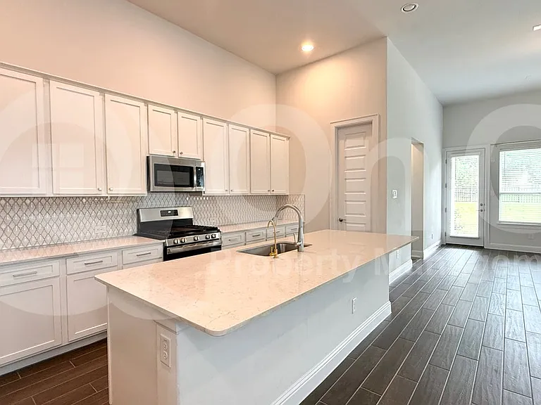601 C Bar Ranch Trl #27 — Photo 6