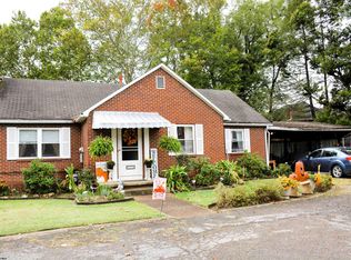 570 Locust Ave, Weston, WV