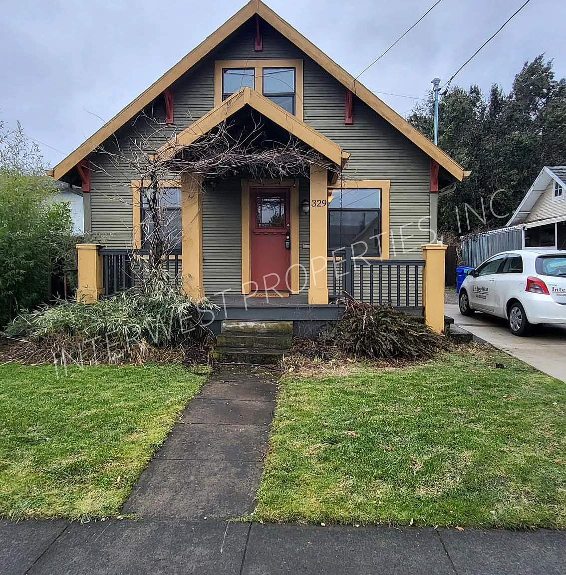 3 bed, 1302 sqft, $2,795 — Photo 2