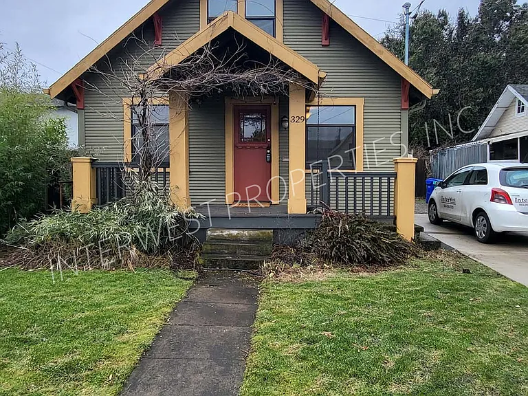 329 SE 79th Ave — Photo 2
