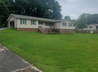 204 Melanie Ln, Woodstock, GA