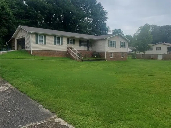 204 Melanie Ln, Woodstock, GA 30188