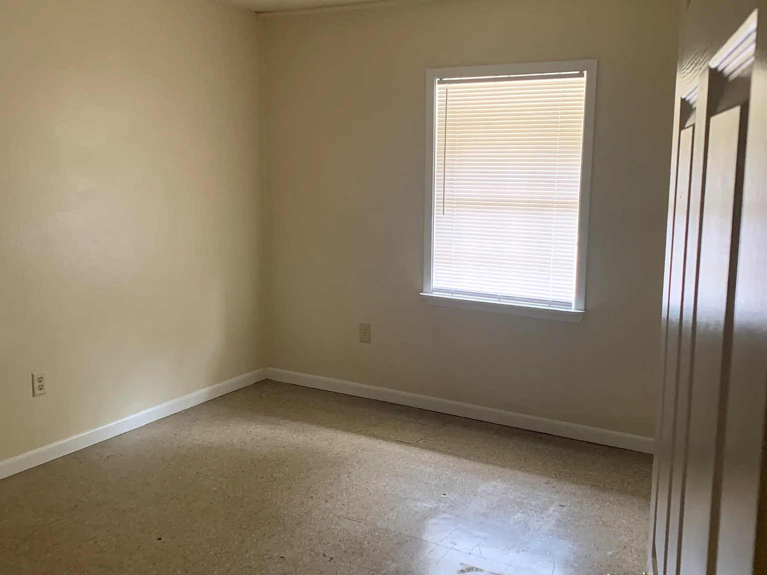1 bed, 640 sqft, $730 — Photo 2