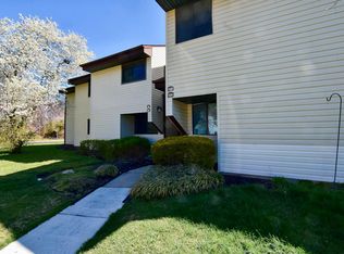 10 E Daisy Ln #B, Mount Laurel, NJ 08054