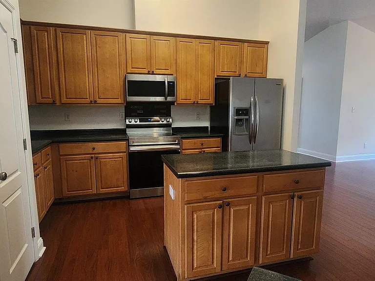 157 Alderwood Dr — Photo 5