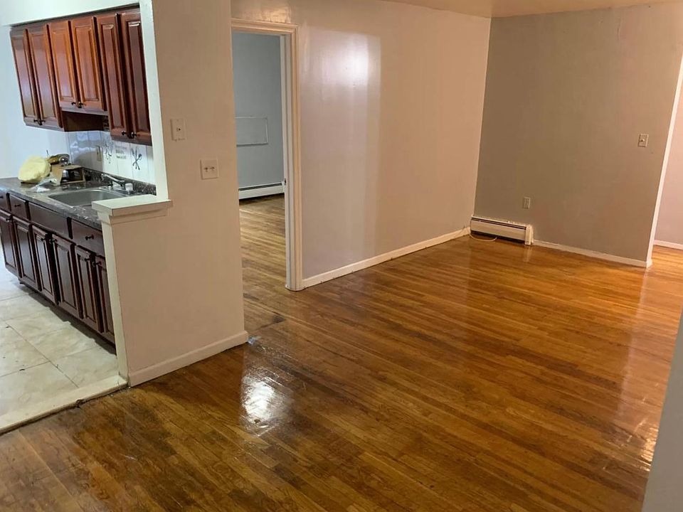 1st image of 765 Vose Ave APT B-15