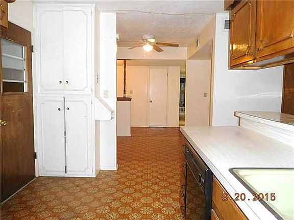 4th image of 10128 Montwood Dr