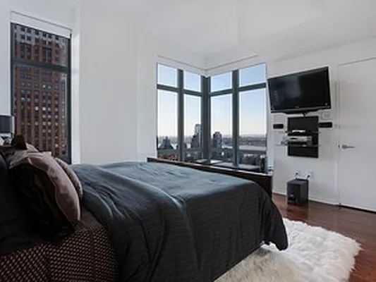 Rented by Corcoran | media 54