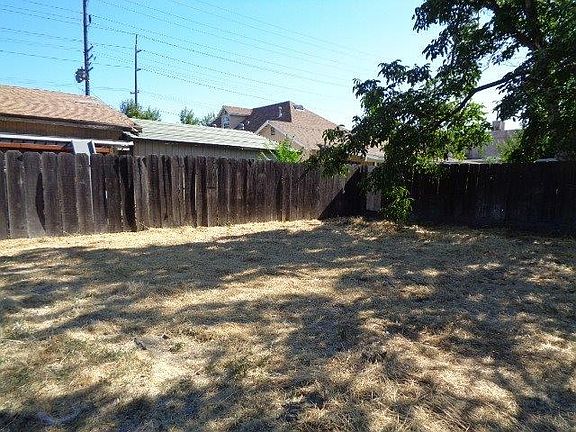 5th image of 316 Empire Ave