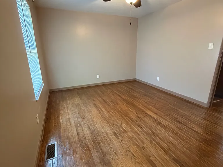 3006 Lyme St — Photo 14
