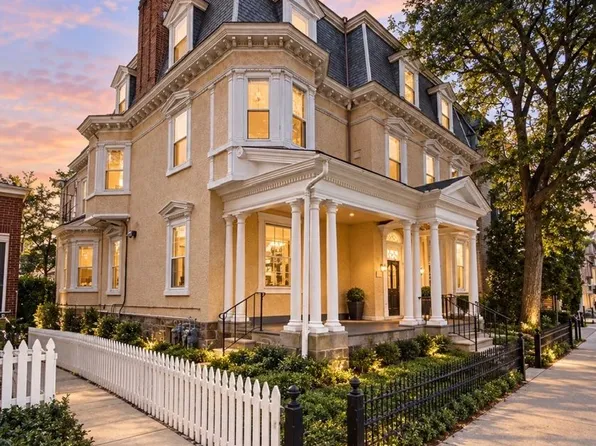 50 E Court St, Doylestown, PA 18901